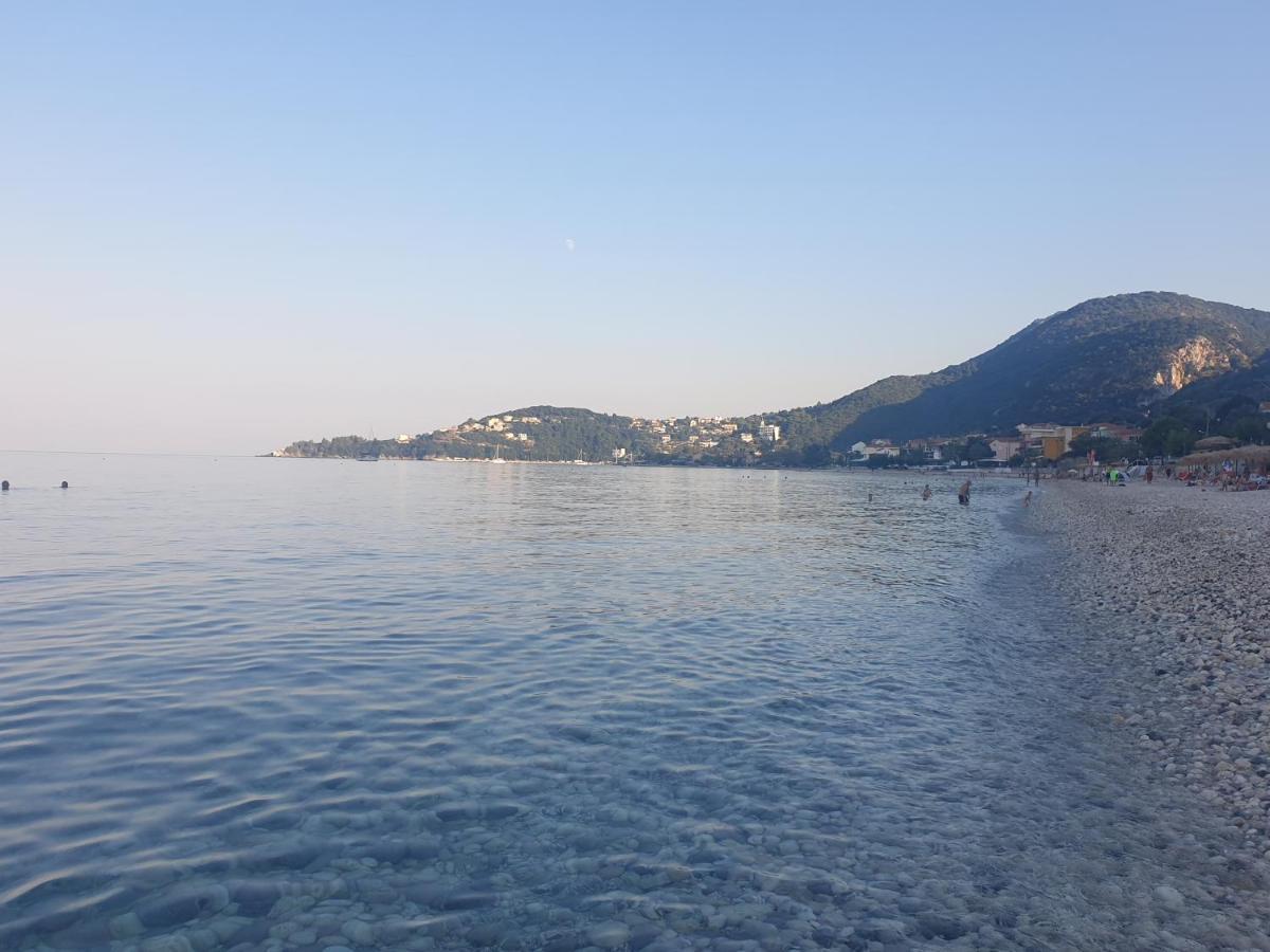 Makis Studios & Apartments Poros  Exterior photo