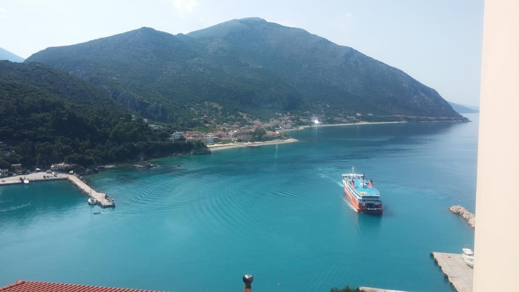 Makis Studios & Apartments Poros  Exterior photo