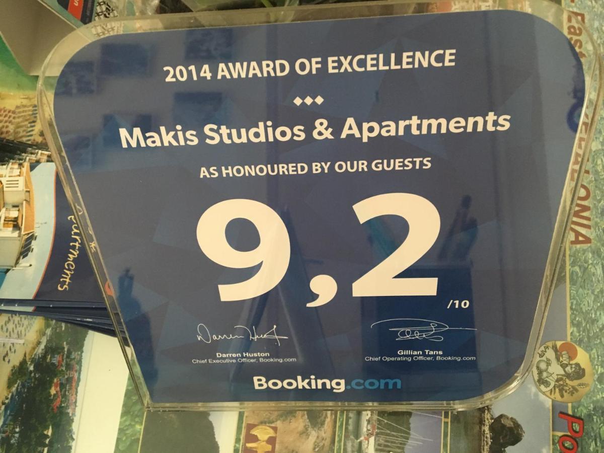 Makis Studios & Apartments Poros  Exterior photo